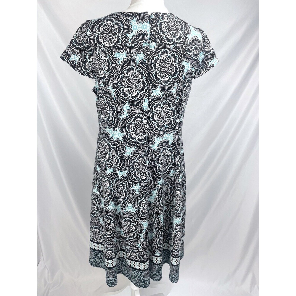 Chico’s Size 1 8/10 Black Blue Short Sleeve Dress Geometric Print - Picture 5 of 9